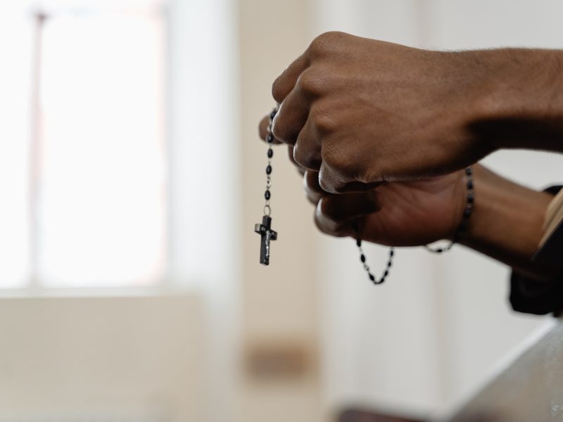 Olhar para Jesus no Sacramento do Altar é ter a consciência de que somos amados por Deus