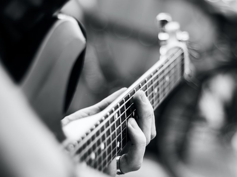 Do pagode ao sertanejo, confira 4 bandas católicas pra colocar na playlist