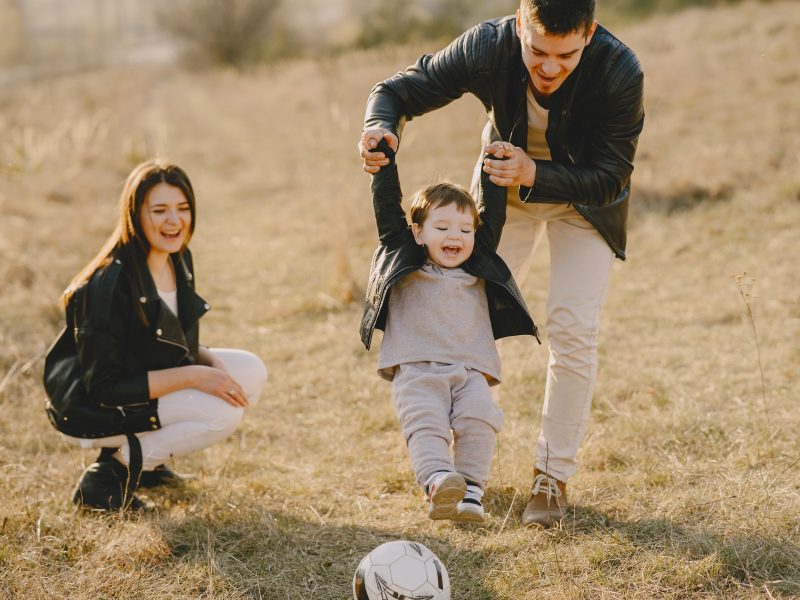 4° Mandamento: honrar pai e mãe