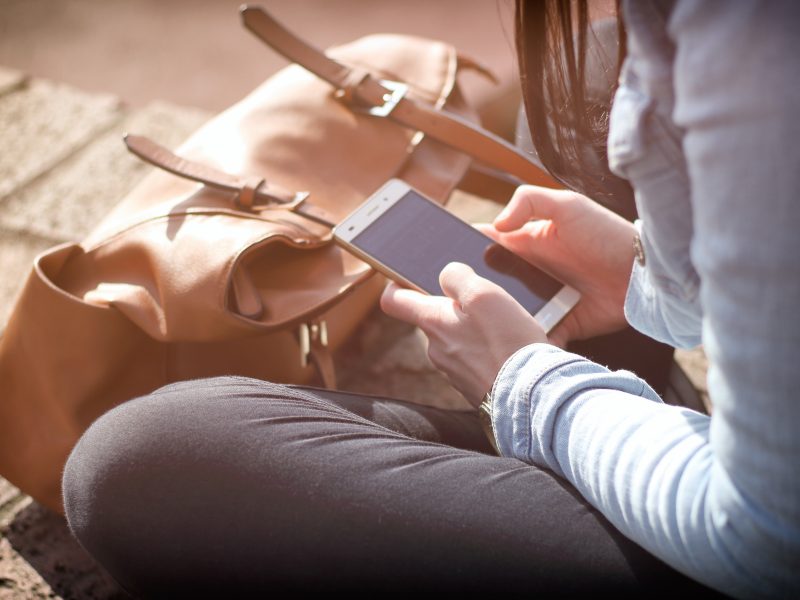 Furtos e roubos de celular: 6 dicas essenciais para se prevenir
