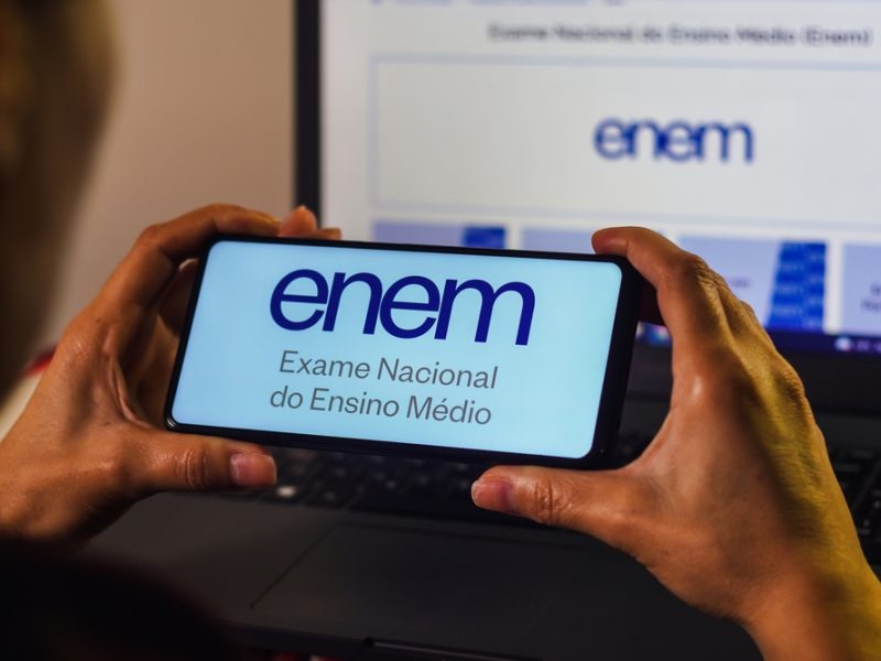 Instituição promove simulado gratuito para o Enem 2022 e participantes vão concorrer a bolsas de estudo