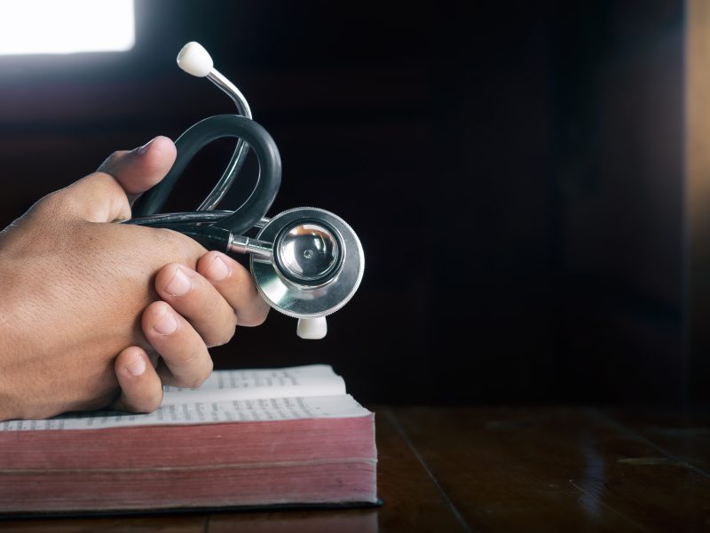 A relação da Igreja Católica com a ciência
