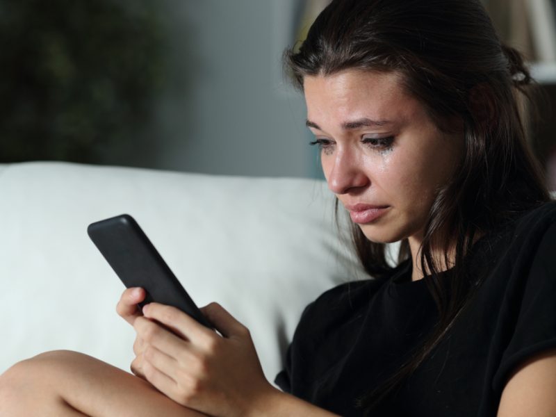 O que a Bíblia diz sobre chorar?
