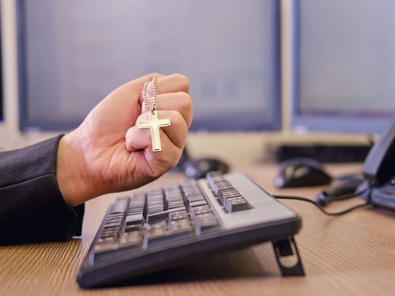 Espiritualidade ou religiosidade no ambiente de trabalho?