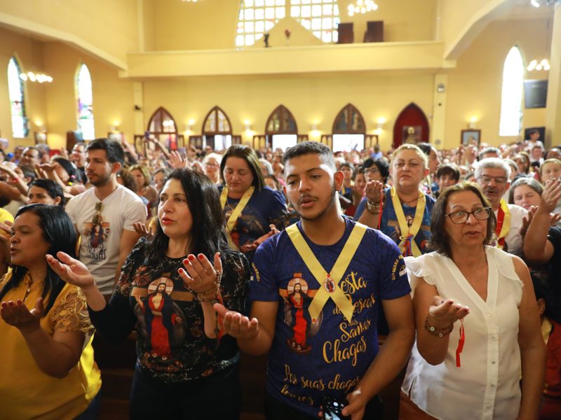Por que não se diz “amém” após o Pai-Nosso na Santa Missa?